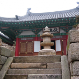 Sala Kyongson del Templo Ryongthong