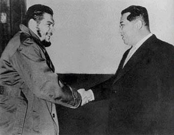 Kim Il Sung with Che Guevara in December 1960