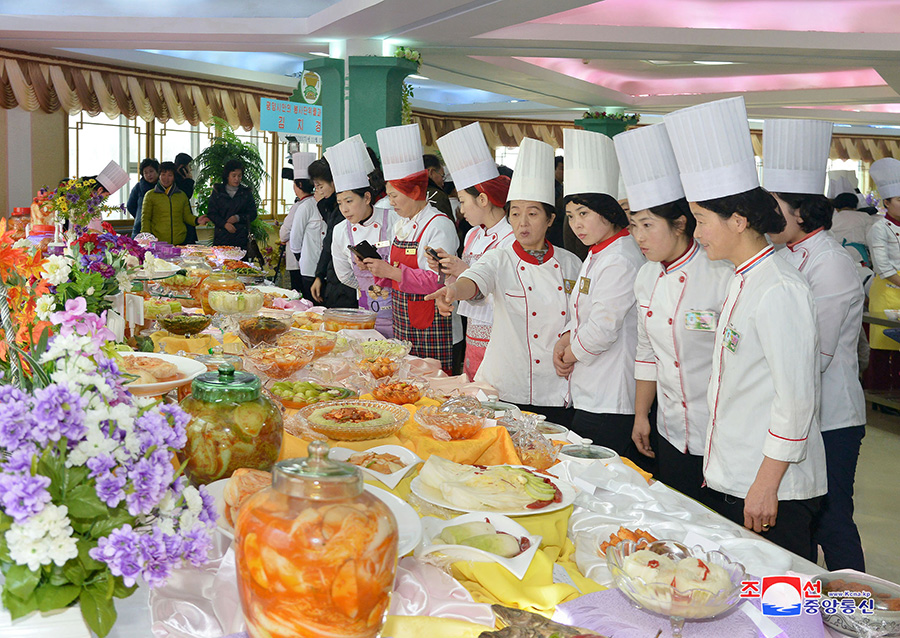 Logros del Socialismo en Corea del Norte Kimchi-Contest