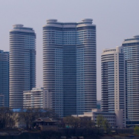 mansudae apartment, 155 m, 45 étages, 2012